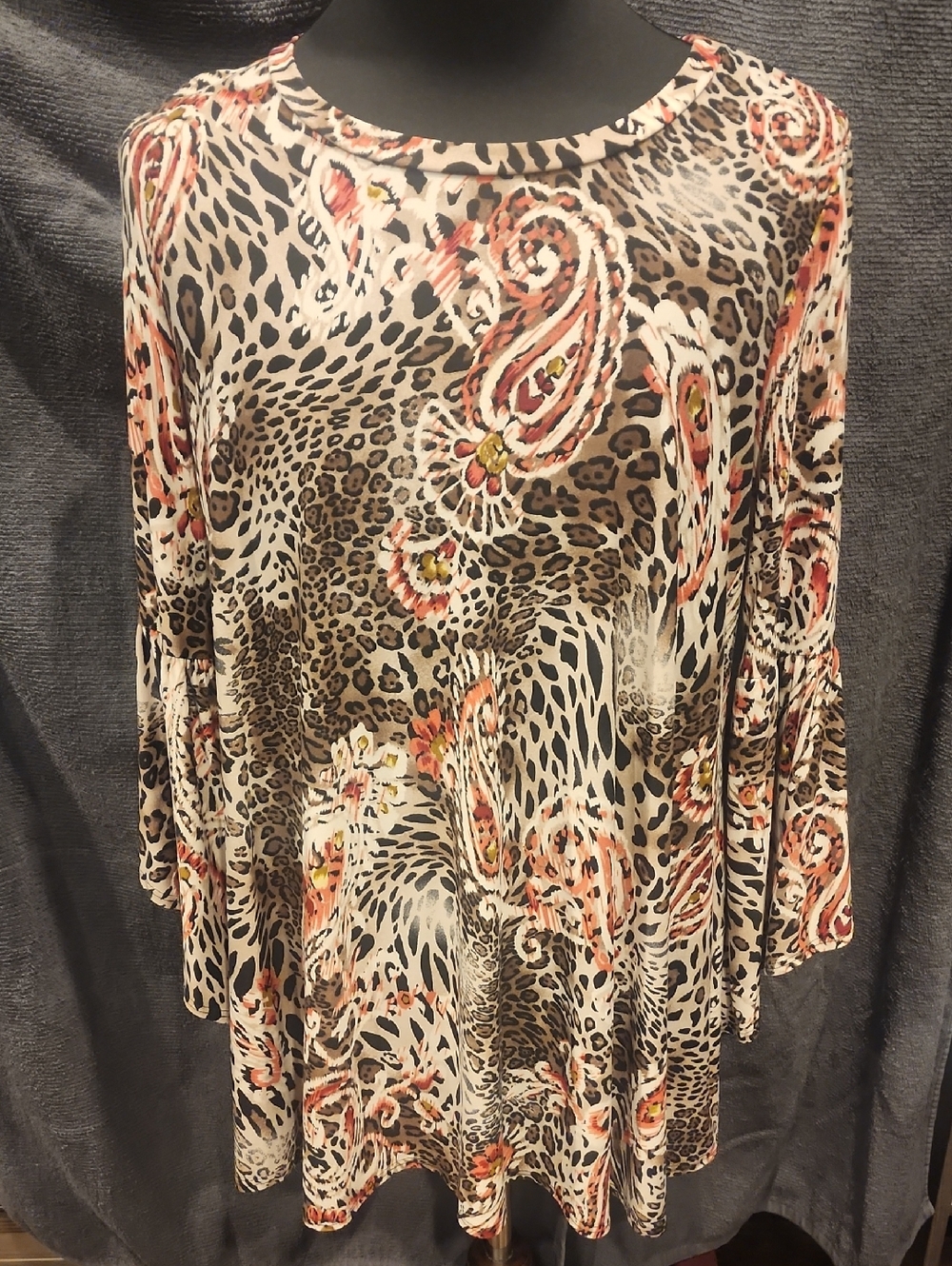 Printed Leopard & Paisley Bell-Sleeve Women's Top - Beige/Tan